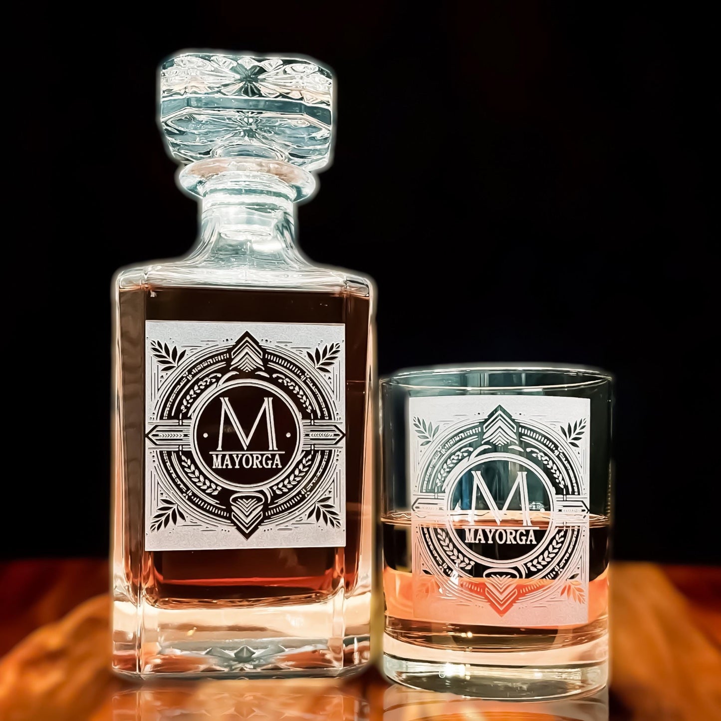 Personalized Whiskey Decanter Set β Custom Engraved Bourbon Glass Gift for Him, Groomsmen, or Home Bar