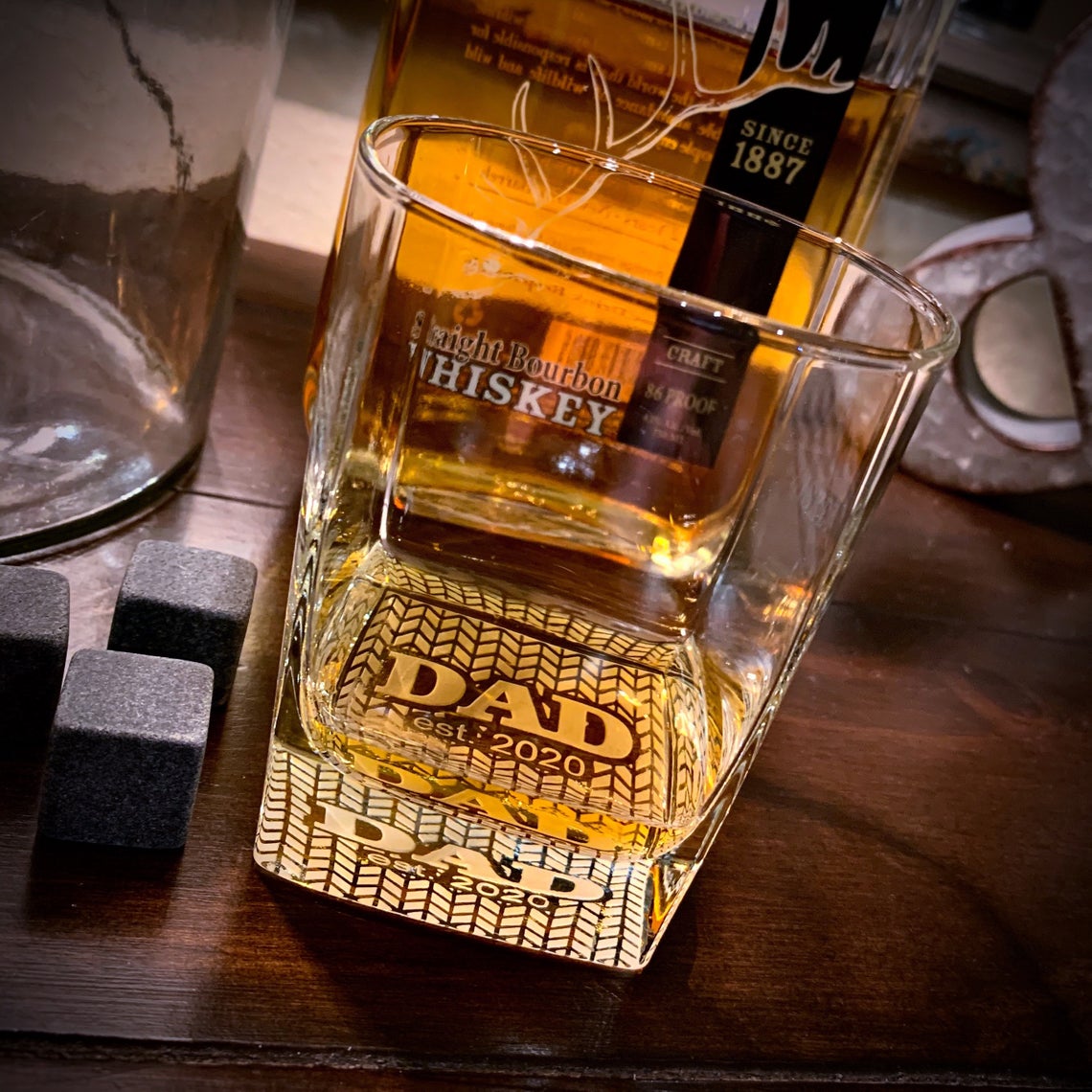 DAD EST. Date Whiskey Glass / Old Fashioned Whiskey Bourbon or Scotch (Tread Bottom Design) / Father's Day Gift / Valentine's Day Gift