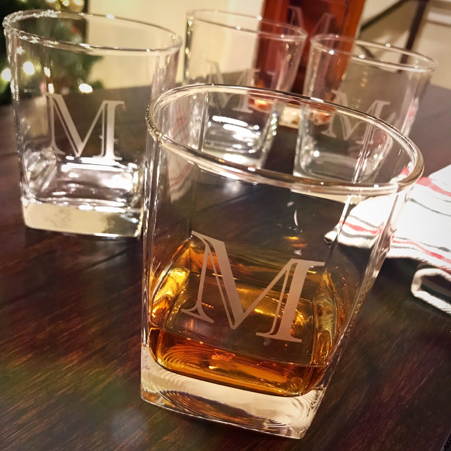 Medical Doctor Engraved Whiskey Decanter or Decanter Set (Can be Personalized) / Father's Day Gift / Valentine's Day Gift