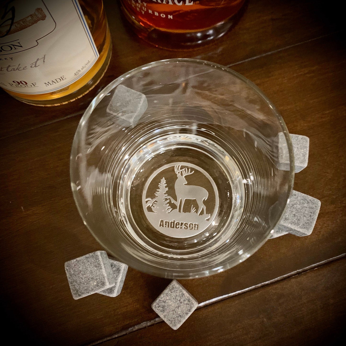Buck Scene Personalized Whiskey Glass / Father's Day Gift / Valentine's Day Gift