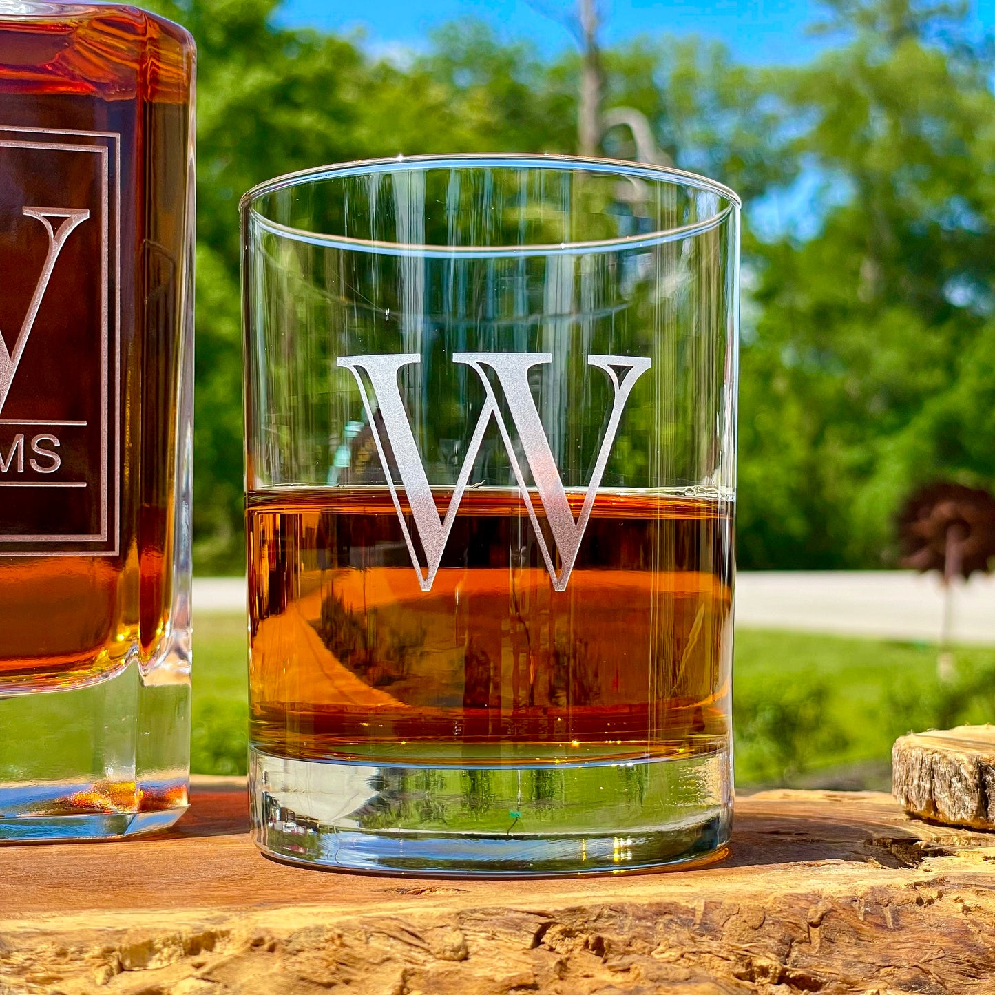 Engraved Personalized Whiskey Decanter or Decanter Set    / Father's Day Gift / Valentine's Day Gift