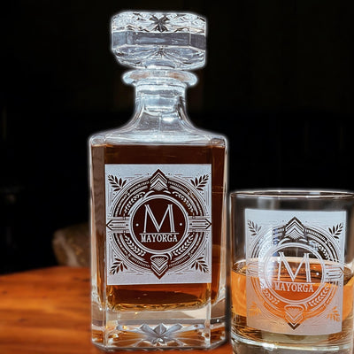 Personalized Whiskey Decanter Set – Custom Engraved Bourbon Glass Gift for Him, Groomsmen, or Home Bar