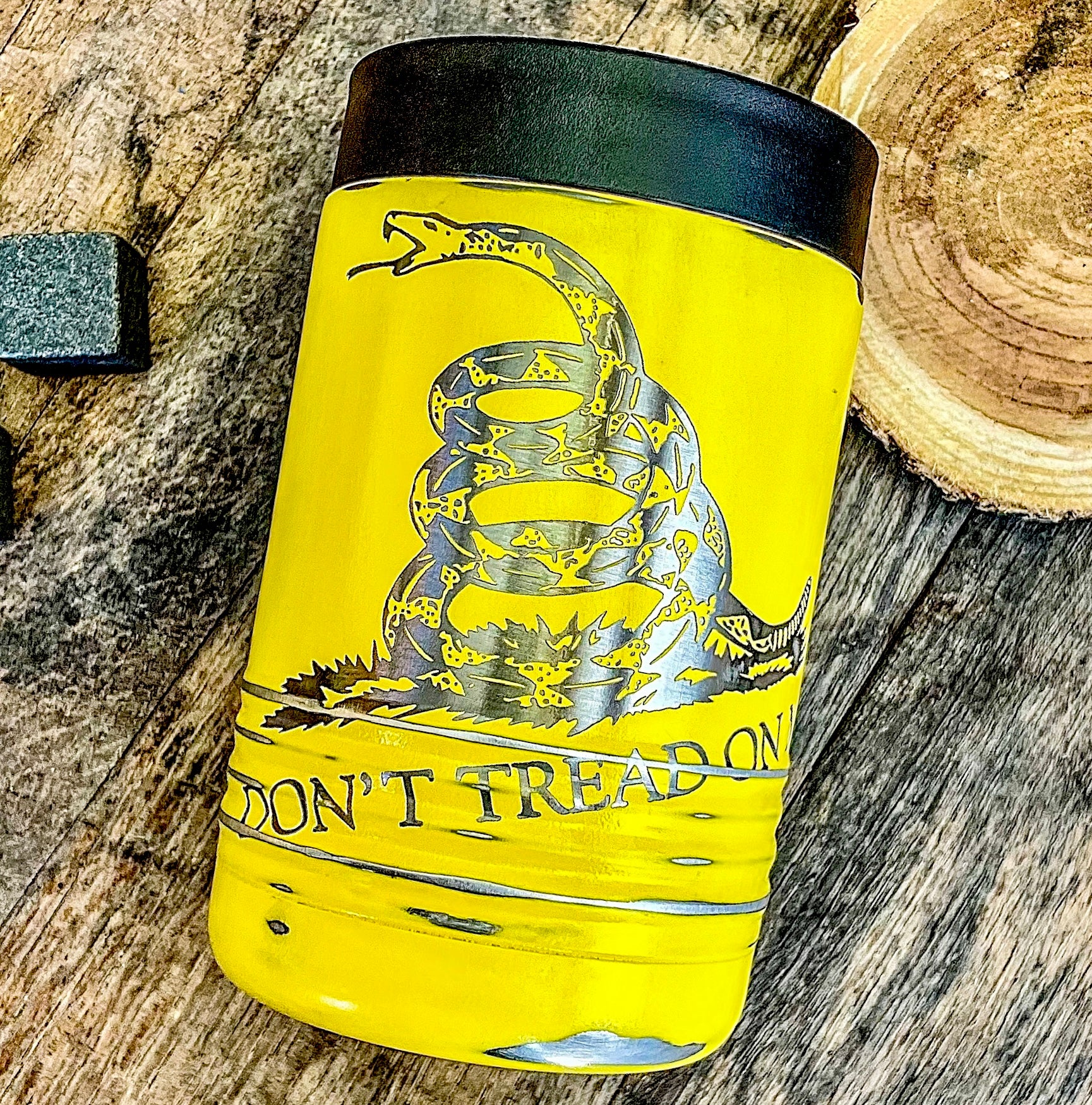 Don't Tread On Me Distressed Can Koozie - Lone Star Etch