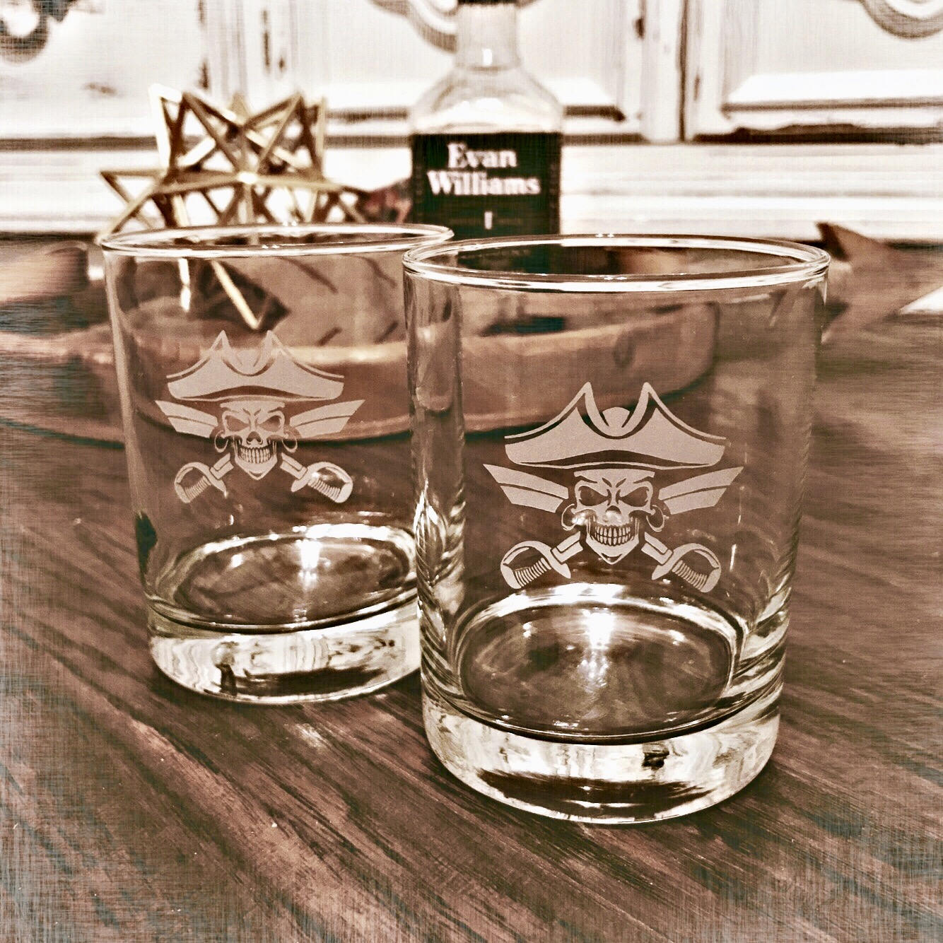 Pirate Whiskey Glass / Father's Day Gift / Valentine's Day Gift