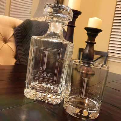 Medical Doctor Engraved Whiskey Decanter or Decanter Set (Can be Personalized)    / Christmas Gift