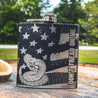 Don’t Tread On Me Etched Whiskey Flask    / Christmas Gift